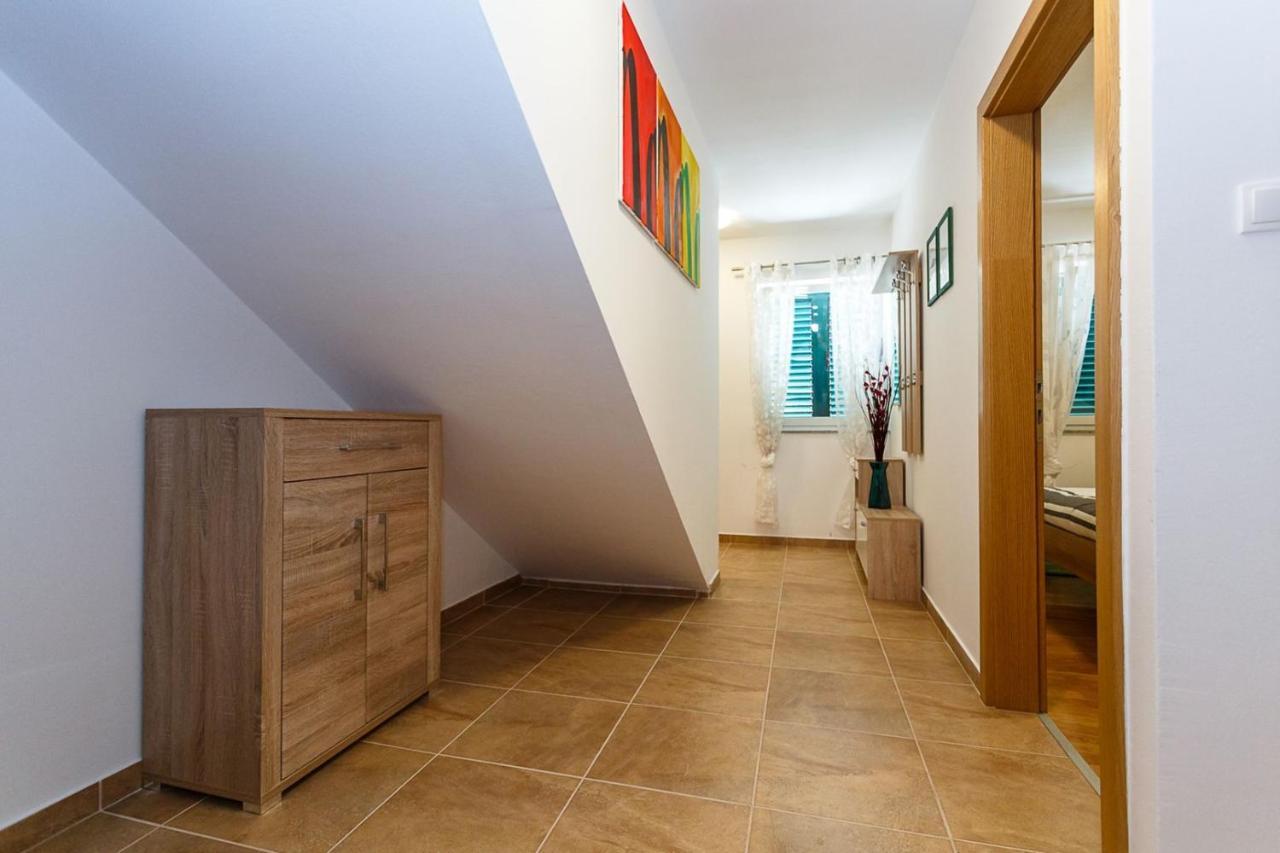Apartment Adria 3 Malinska Luaran gambar