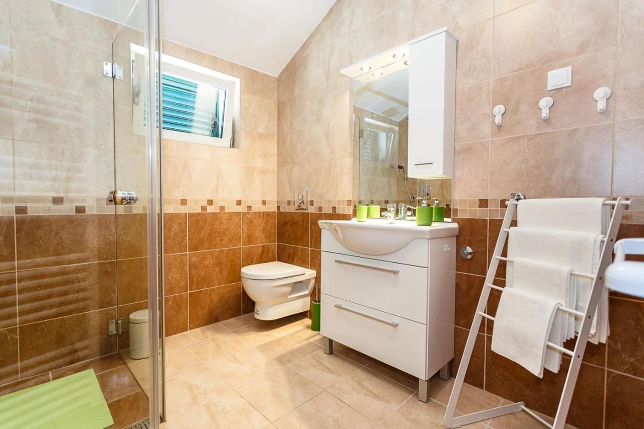 Apartment Adria 3 Malinska Luaran gambar